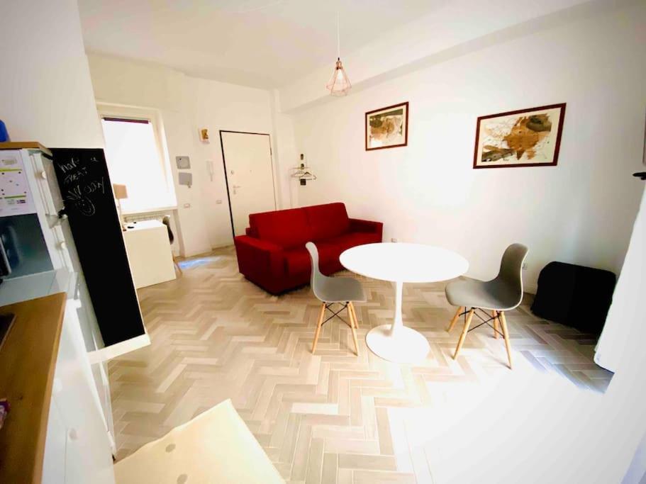Pupazza House, Intero Nel Cuore Di *