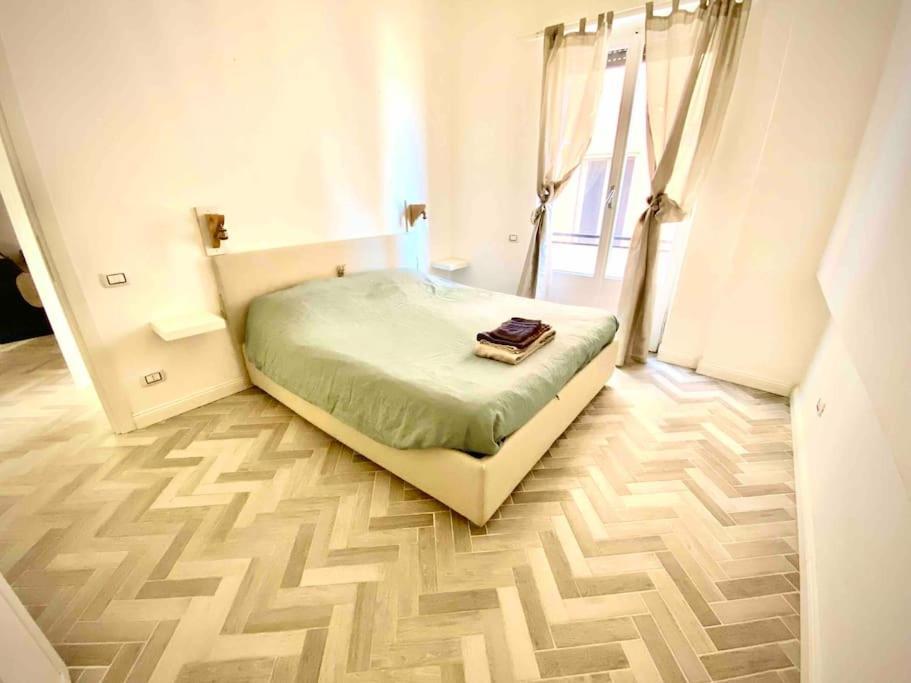 Pupazza House, Intero Nel Cuore Di
