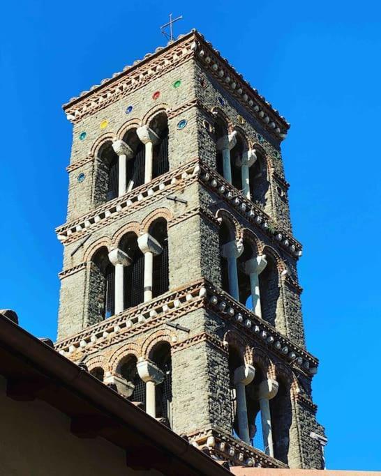 Pupazza House, Intero Nel Cuore Di *
